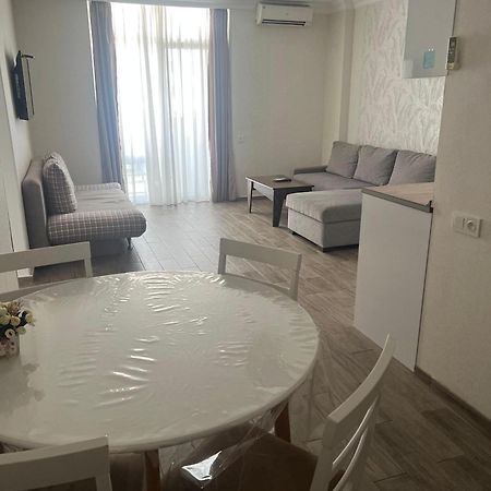 Seaview Panoramic Apartments Orbi Sea Towers Batumi باتومي المظهر الخارجي الصورة