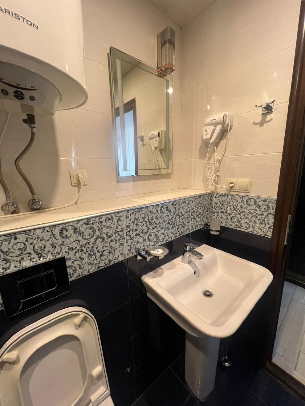 Seaview Panoramic Apartments Orbi Sea Towers Batumi باتومي المظهر الخارجي الصورة