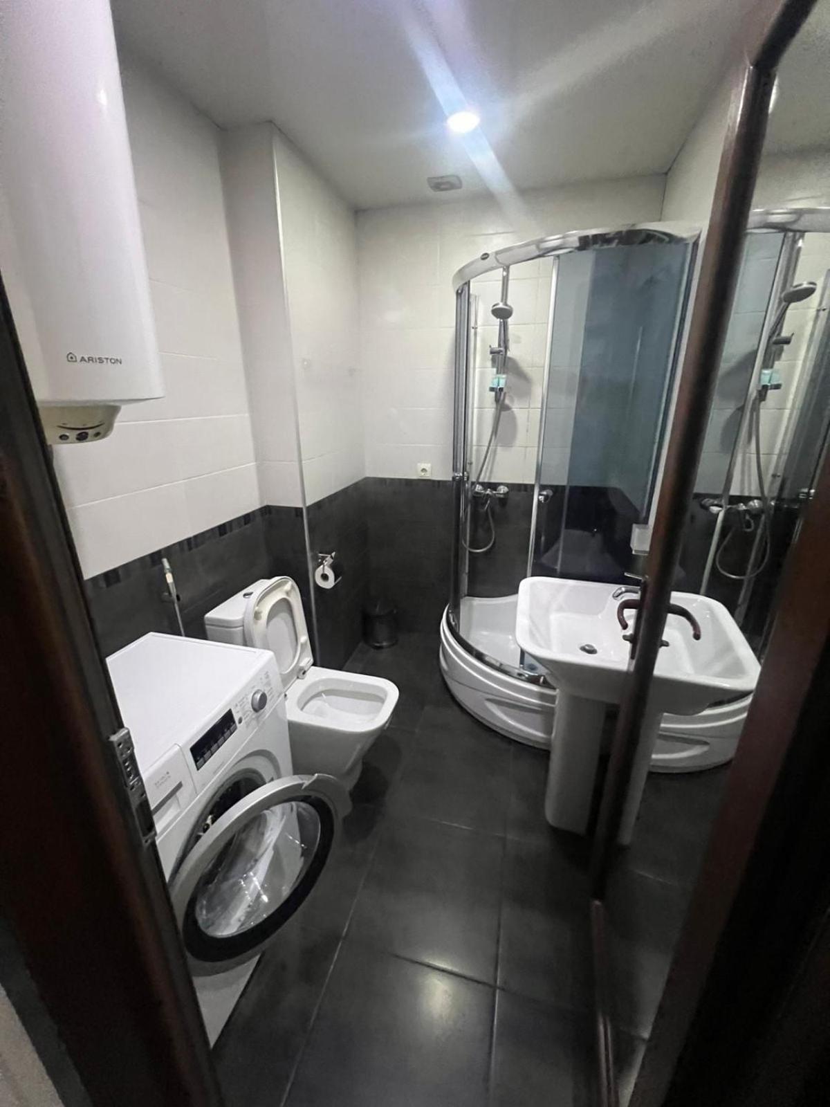 Seaview Panoramic Apartments Orbi Sea Towers Batumi باتومي المظهر الخارجي الصورة